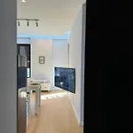 Modern At Διαμέρισμα