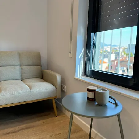 Modern At Apartmán